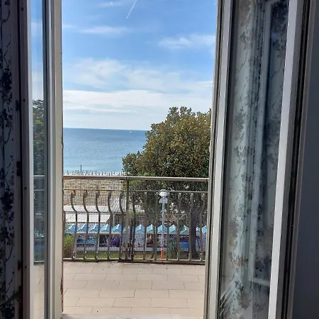 Casa Ortensia Апартаменты Альбиссола-Марина